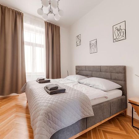 New Town Oases Apartment Prag Eksteriør billede